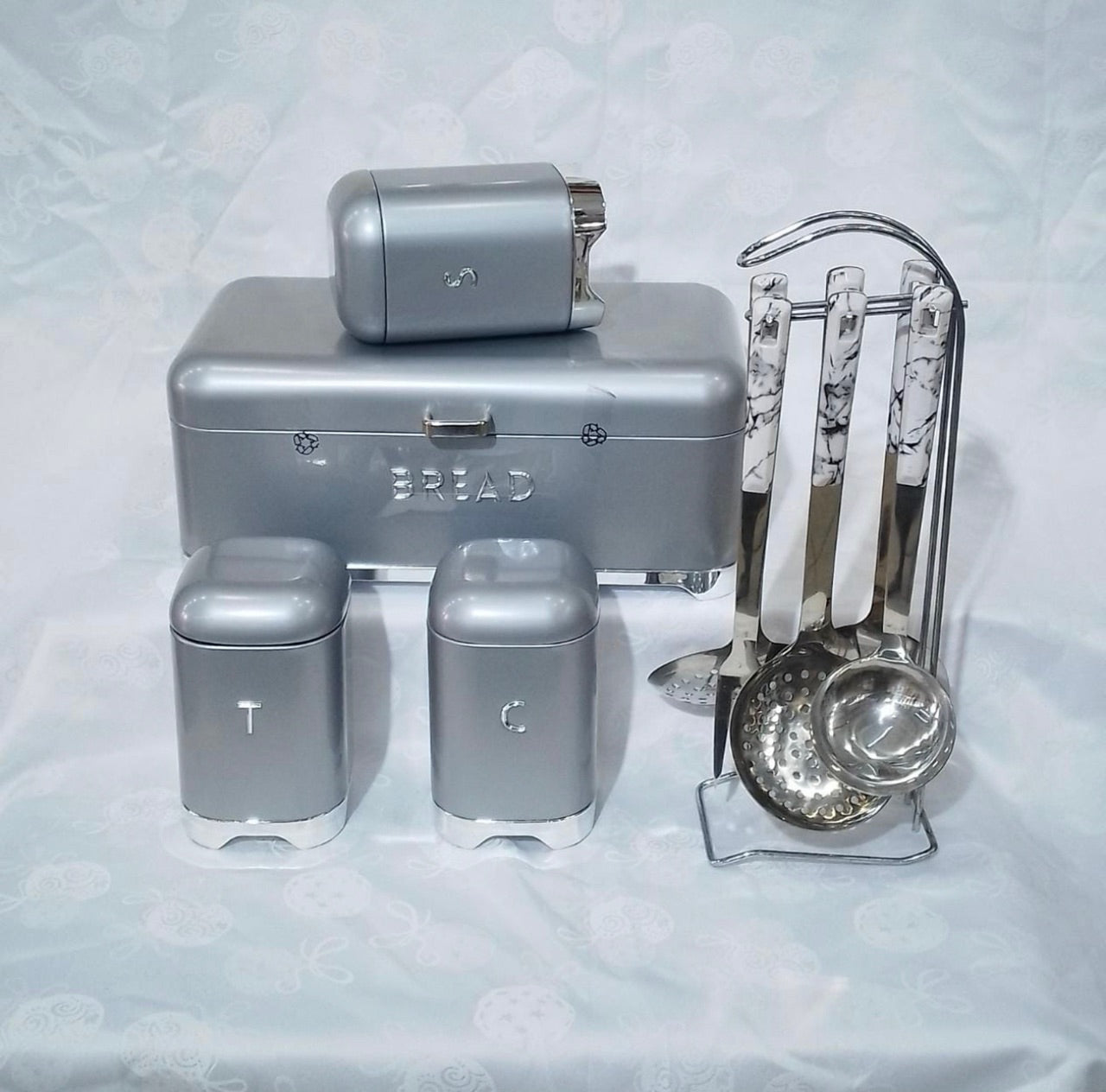 Bread bin with can set and serving spoons