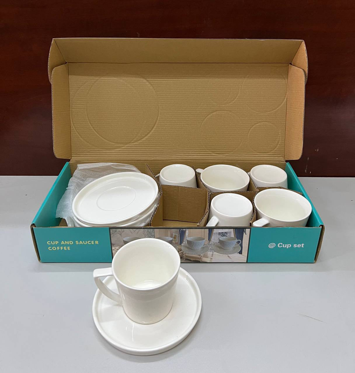 Cups with saucers 12 pieces